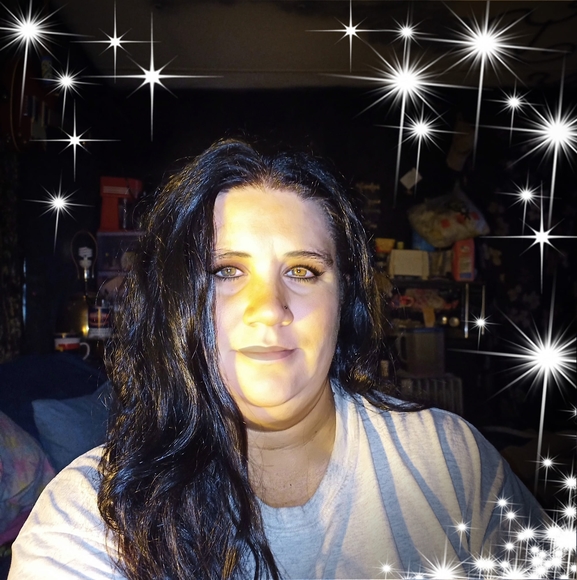 Meet your Posher, Joyce - Picture 1 of 1